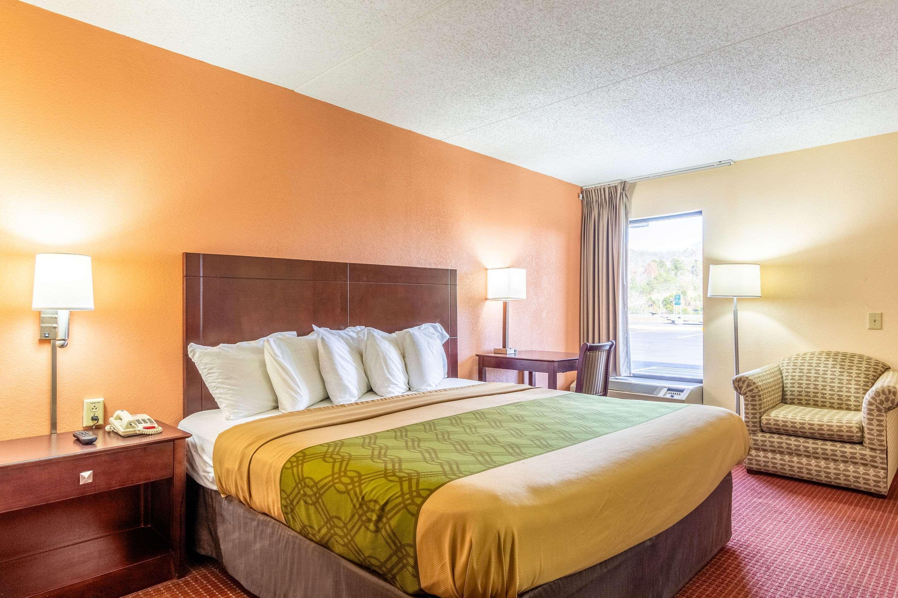 Econo Lodge Rocky Top Exterior photo